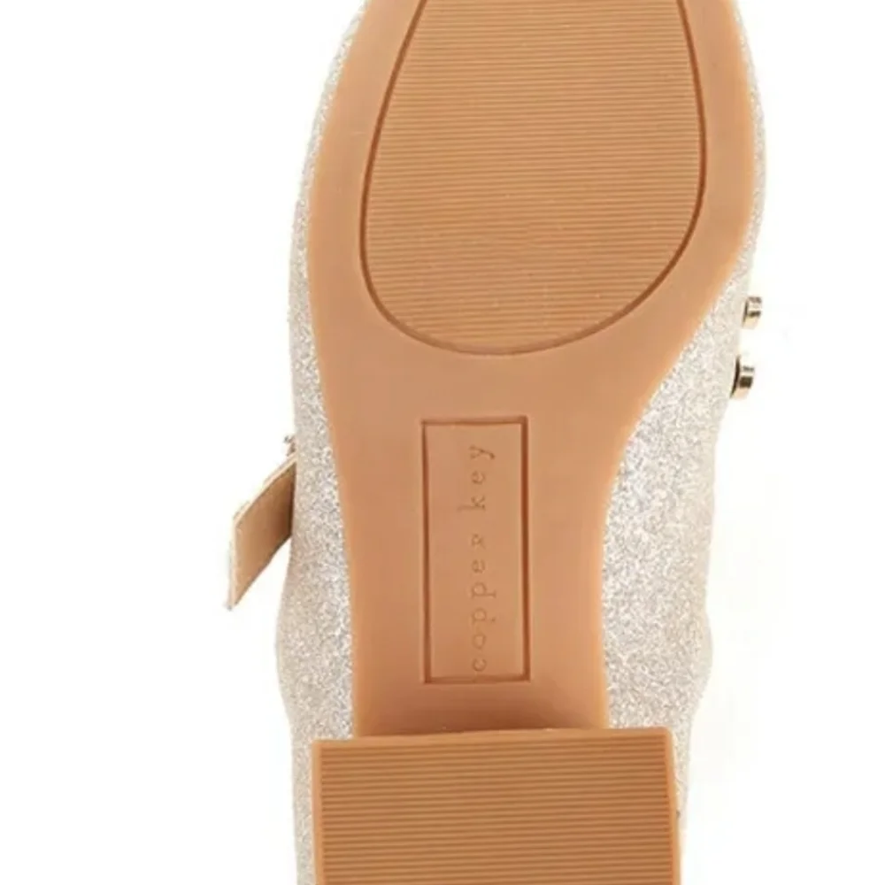 Copper Key Glitter Mary Jane Heels in Champagne